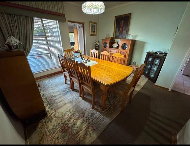 4 BEDROOM FREESTANDING FOR SALE IN GLEN MARAIS